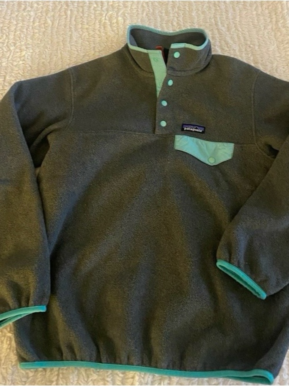 Patagonia Olive Green Fleece Pullover with Mint Trim